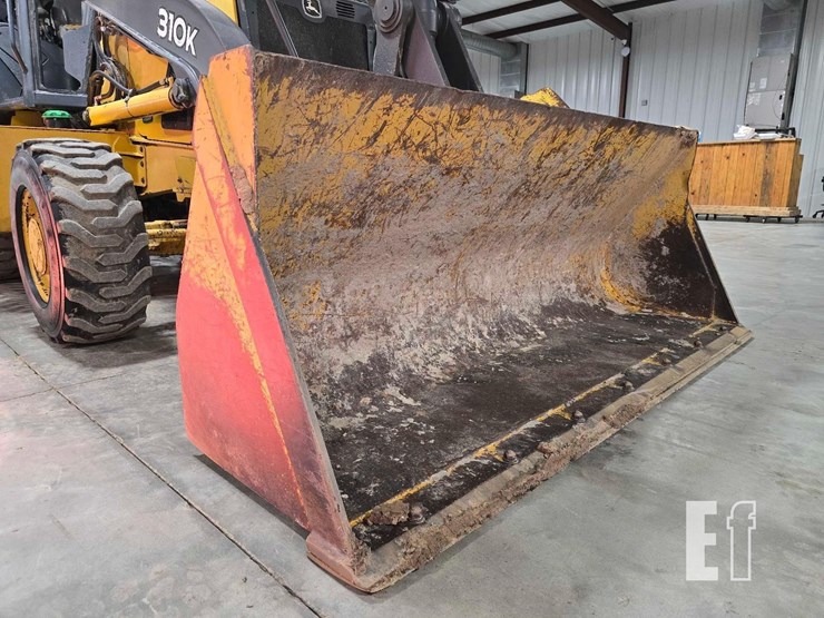 2014-deere-310k-image-11