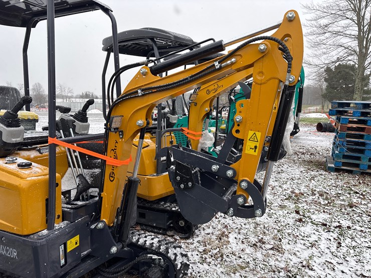 #2012-•-unused-mx20r-mini-excavator-image-2