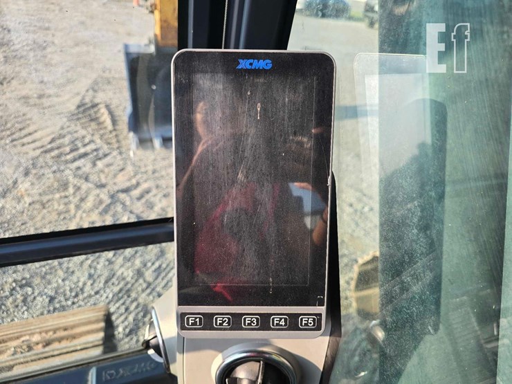 2022-xcmg-xe210u-image-19