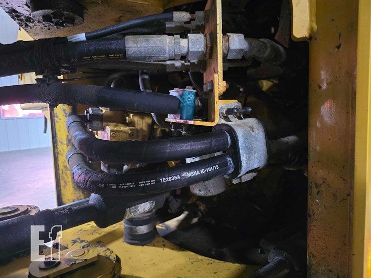 2018-caterpillar-930m-image-40