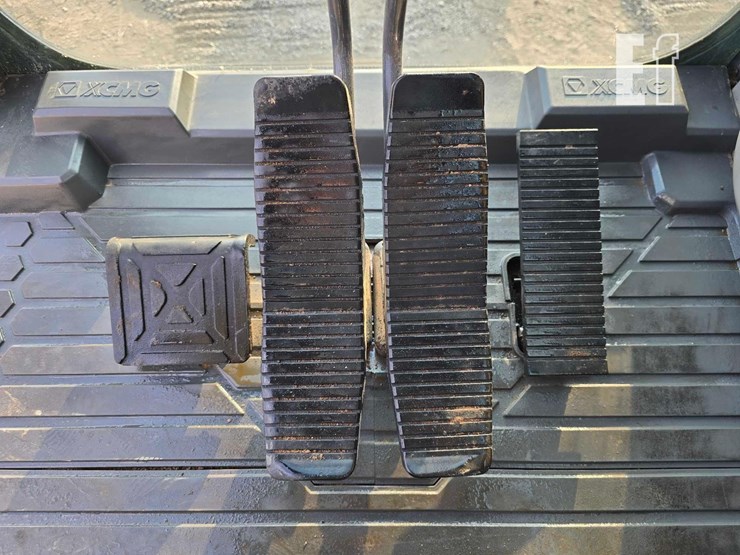 2022-xcmg-xe210u-image-15