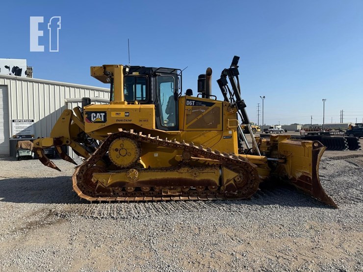 2019-caterpillar-d6t-xw-image-6