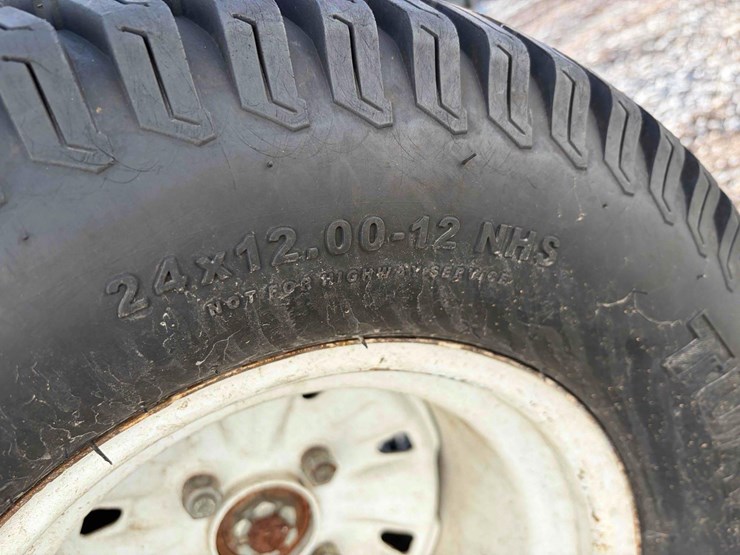 toro-lazer-z-zero-turn-mower-image-6