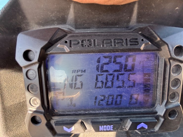 2022-polaris-ranger-1000-image-12