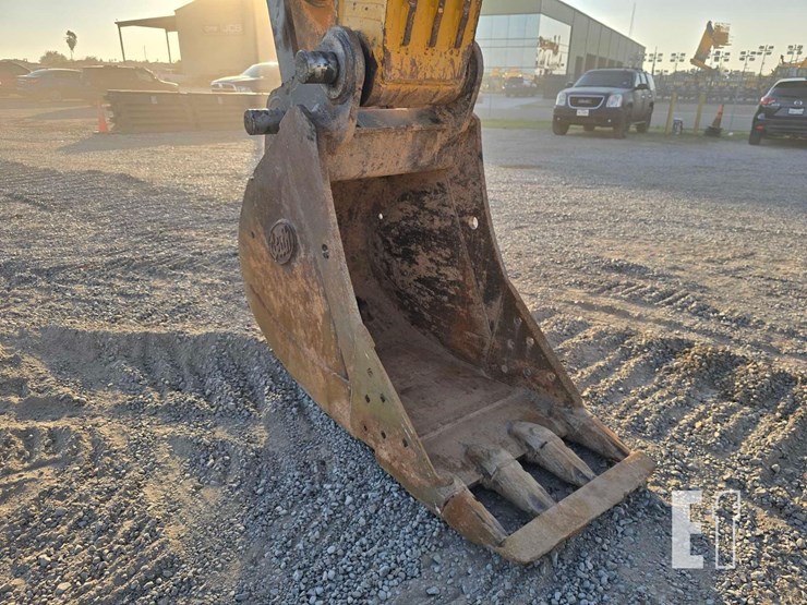 2022-xcmg-xe300u-image-10