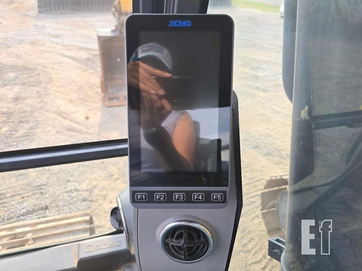 2023-xcmg-xe210u-image-19
