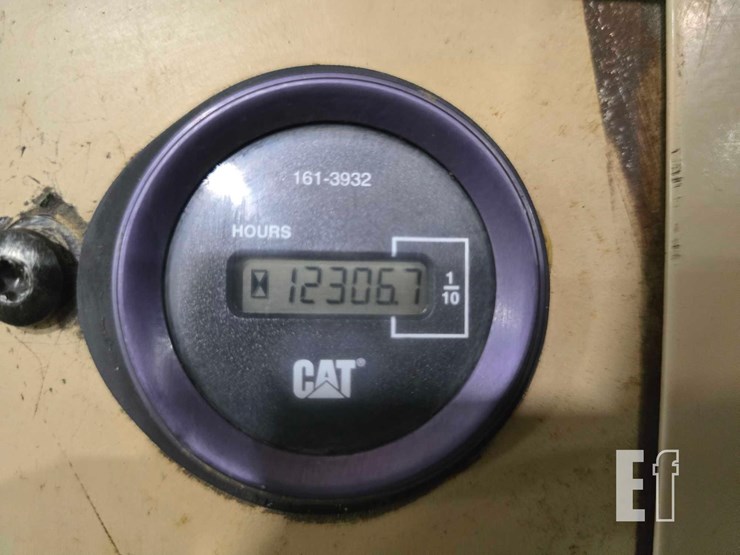 2001-caterpillar-140h-image-33