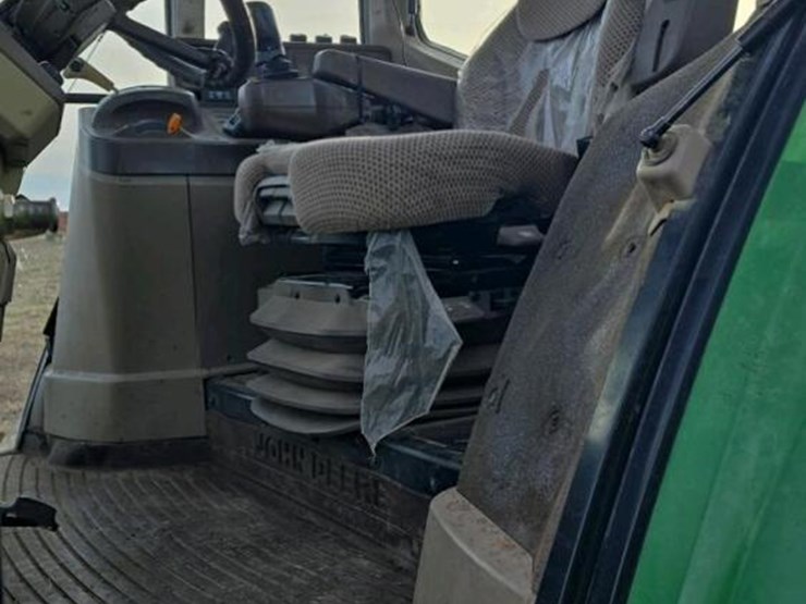 john-deere-6420-image-15