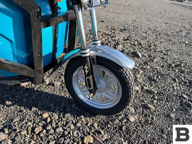 2025-ir-iret13-electric-tricycle-image-8