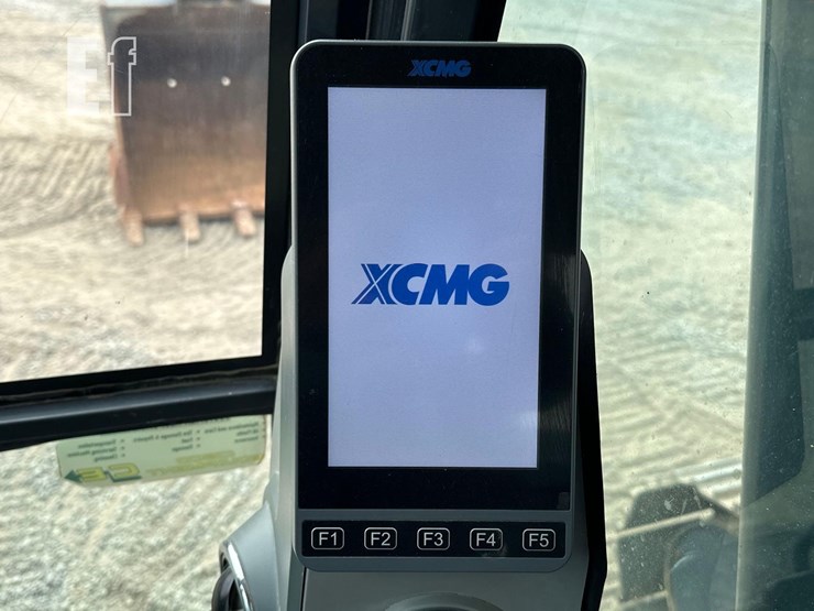 2022-xcmg-xe210u-image-21