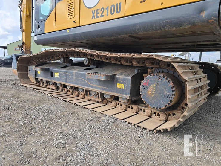 2022-xcmg-xe210u-image-29