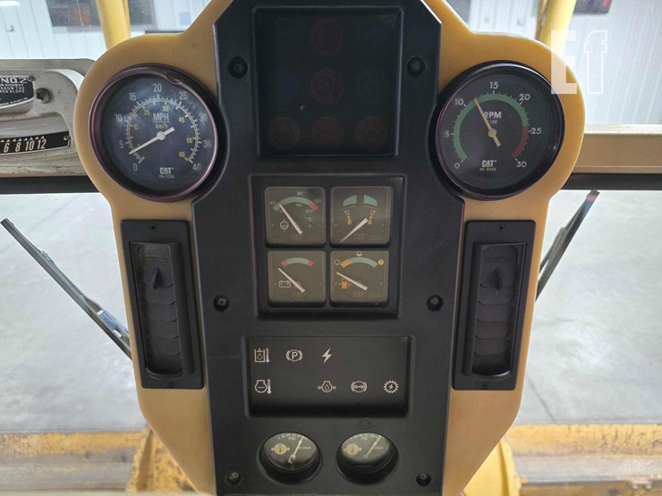 2001-caterpillar-140h-image-20