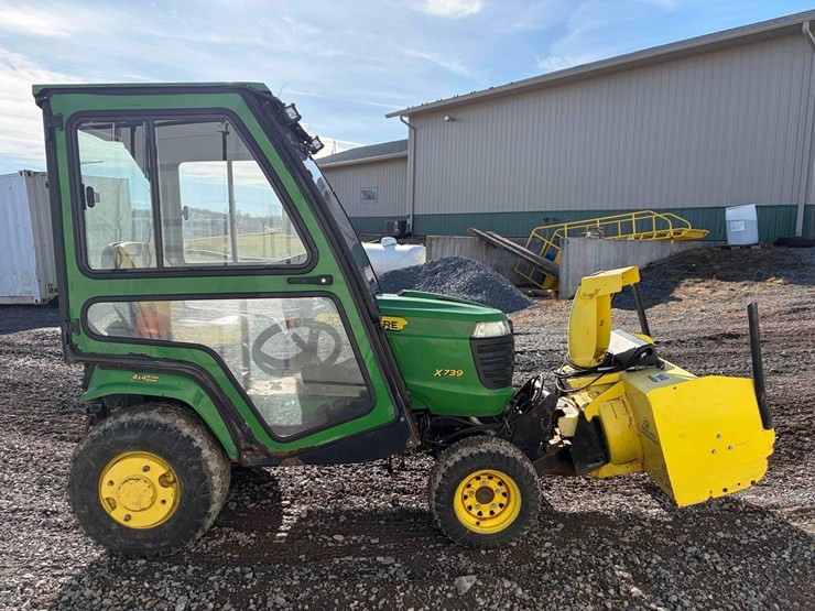 john-deere-x739-image-4