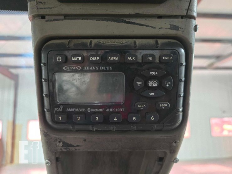 2013-case-580n-image-22