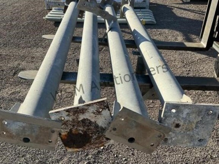 (4)-galvanized-lights-posts-image-1