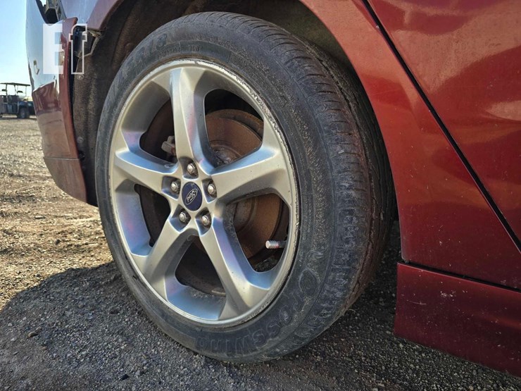 2014-ford-fusion-image-15