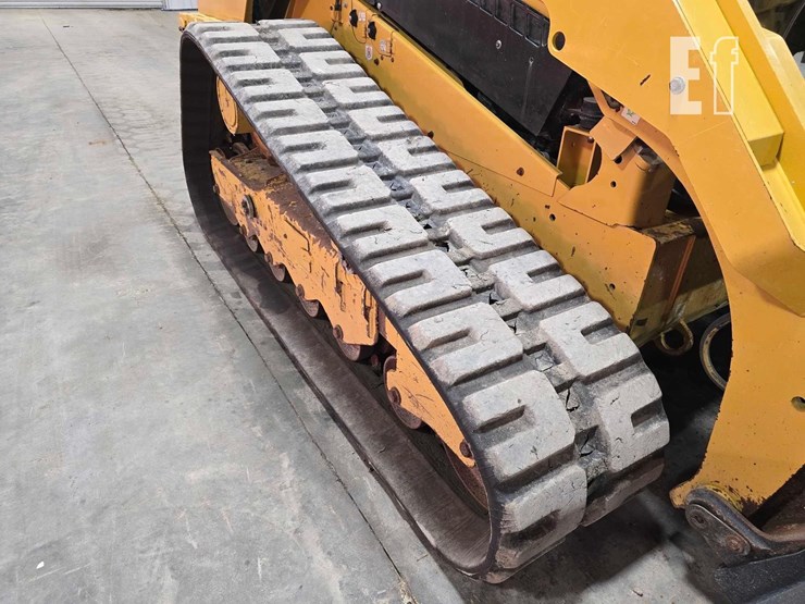 2020-caterpillar-299d3-image-18