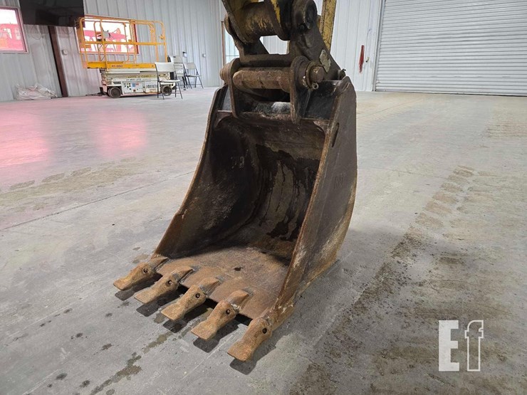 2010-caterpillar-420e-it-image-11