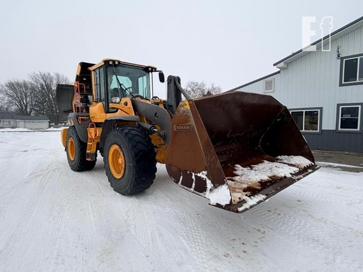 2017-volvo-l110h-image-19