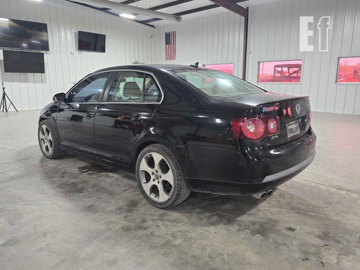 2009-volkswagen-jetta-image-4