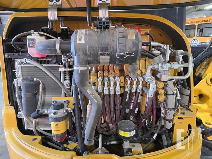 2021-caterpillar-303.5e2-cr-image-29