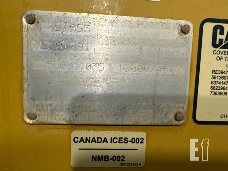 2017-caterpillar-tl1055d-image-22