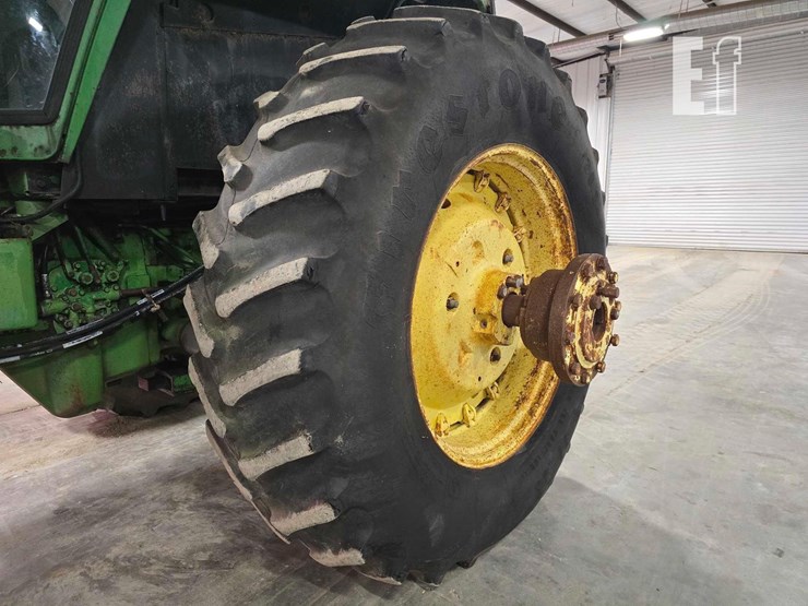 john-deere-4640-image-27