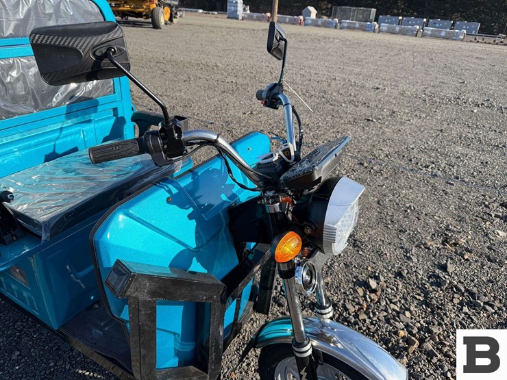 2025-ir-iret13-electric-tricycle-image-9