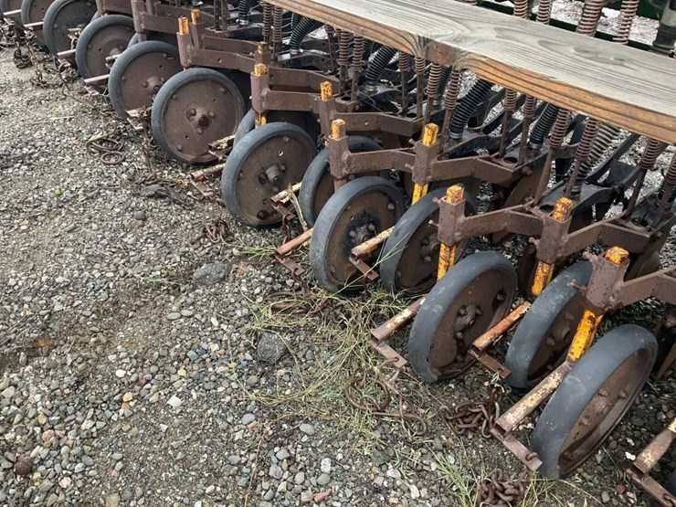 great-plains-15'-3-pt-grain-drill-image-6