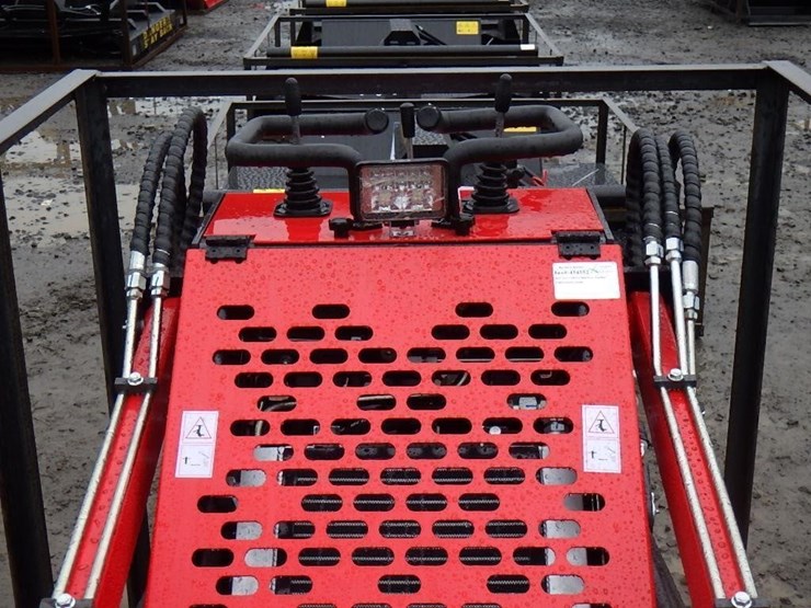 2025-agt-ysrt14-skid-steer-tracked-loader-image-11