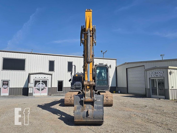 2022-xcmg-xe210u-image-7