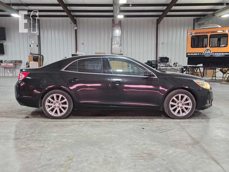 2015-chevrolet-malibu-image-6