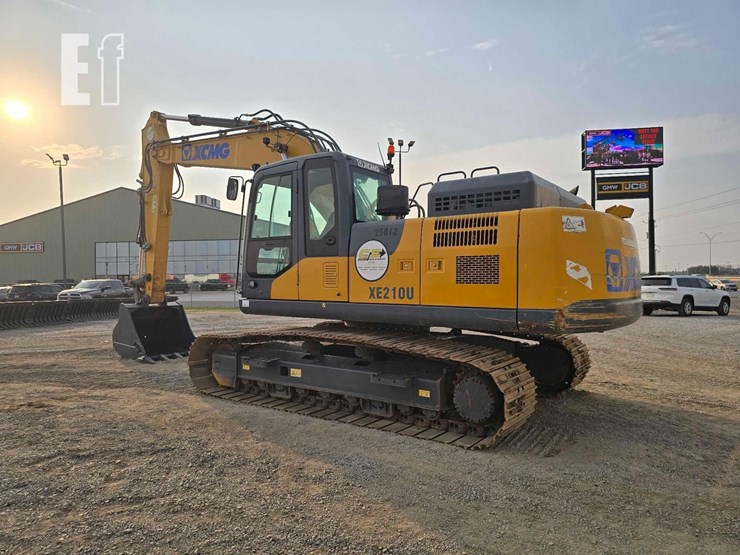 2022-xcmg-xe210u-image-4