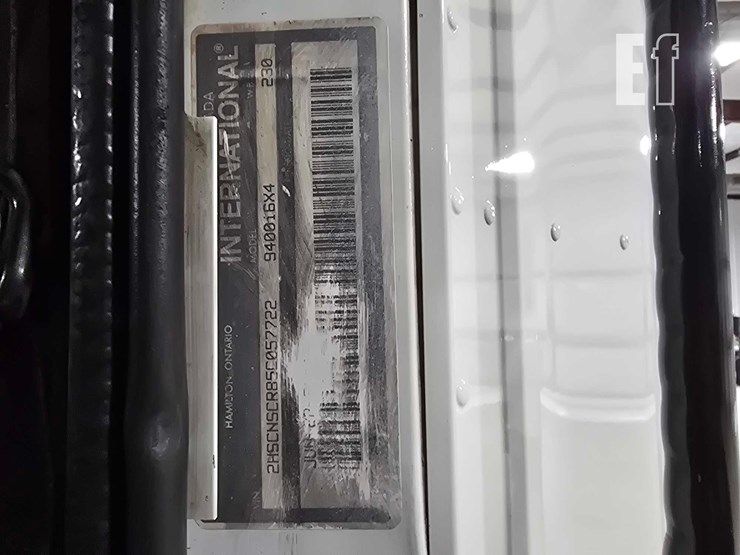 2005-international-9400-image-29