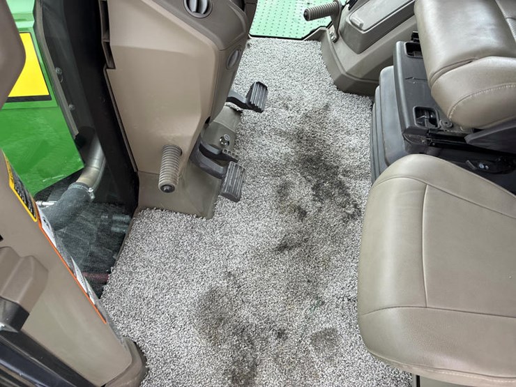 2024-john-deere-9r-590-image-74