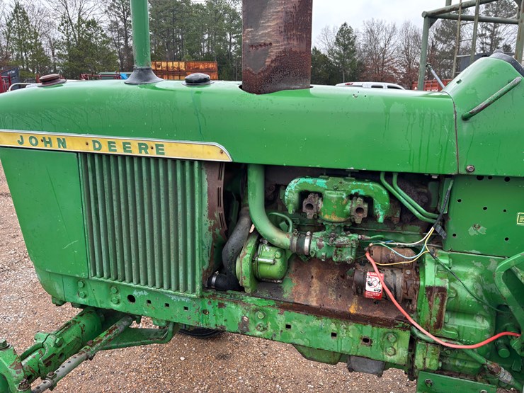 john-deere-3020-image-9