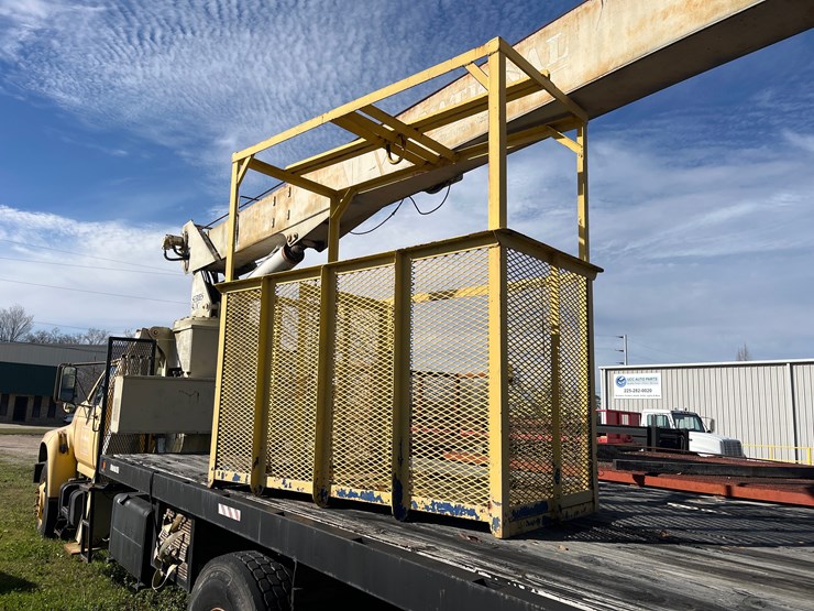 #2-•-1996-ford-f80-boom-truck-image-7