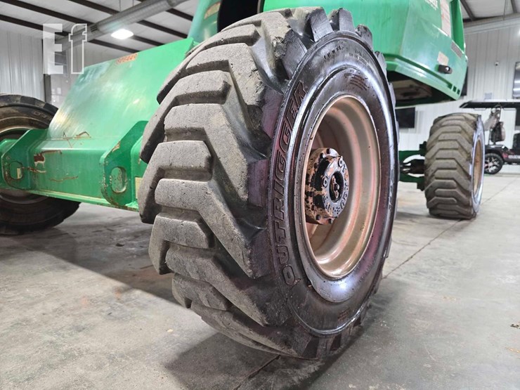 2016-jlg-460sj-image-12