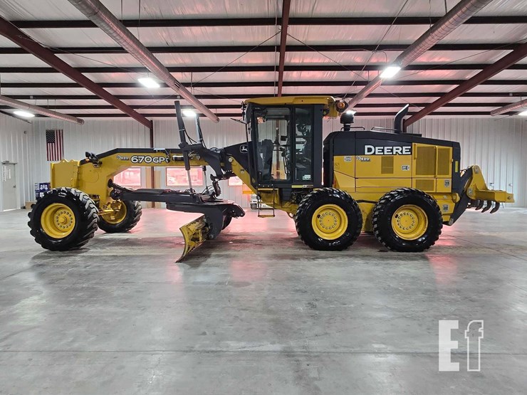 2020-deere-670gp-image-5