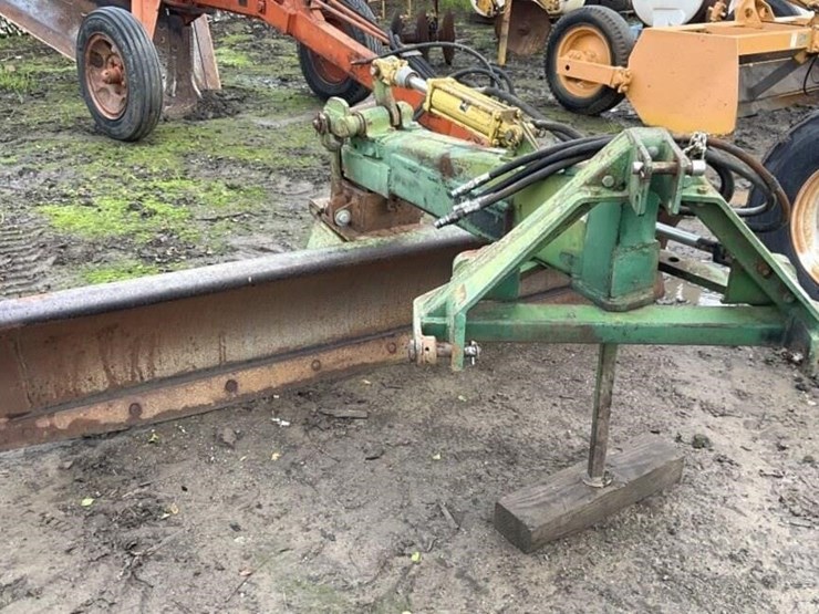 john-deere-115-image-1