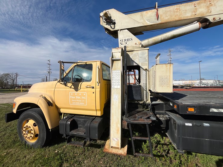 #2-•-1996-ford-f80-boom-truck-image-9
