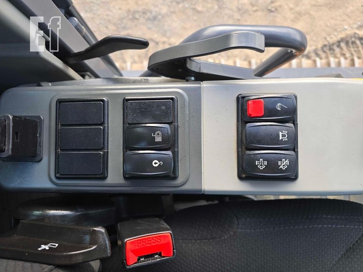 2022-xcmg-xe300u-image-17