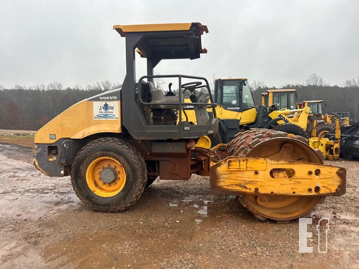 2014-volvo-sd75-image-5