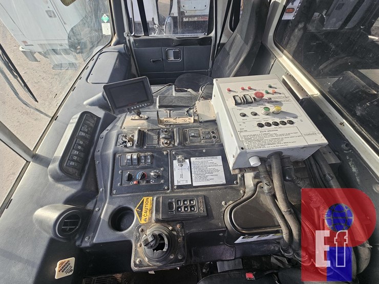 2016-autocar-xpeditor-image-14