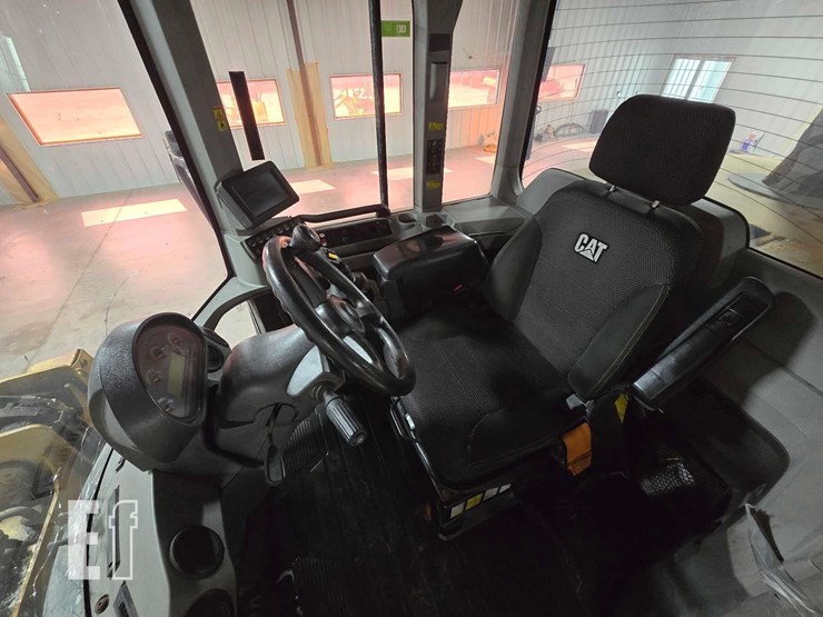 2020-caterpillar-926m-image-14