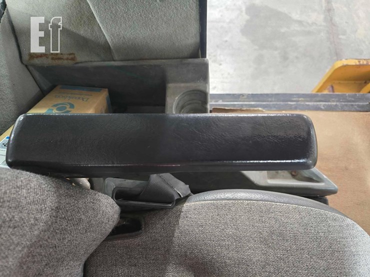 2008-caterpillar-cs56-image-21