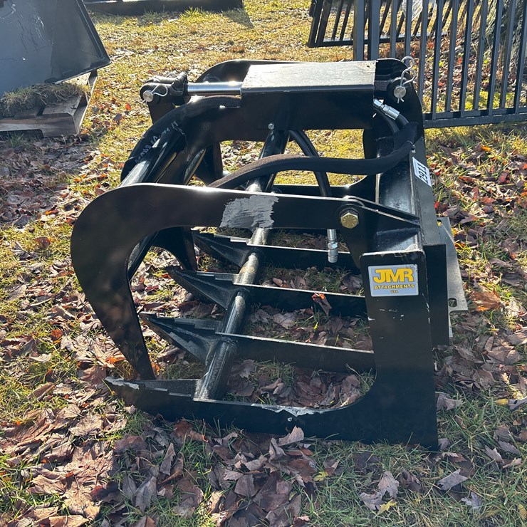#2911 • new 40” JMR mini skid steer grapple