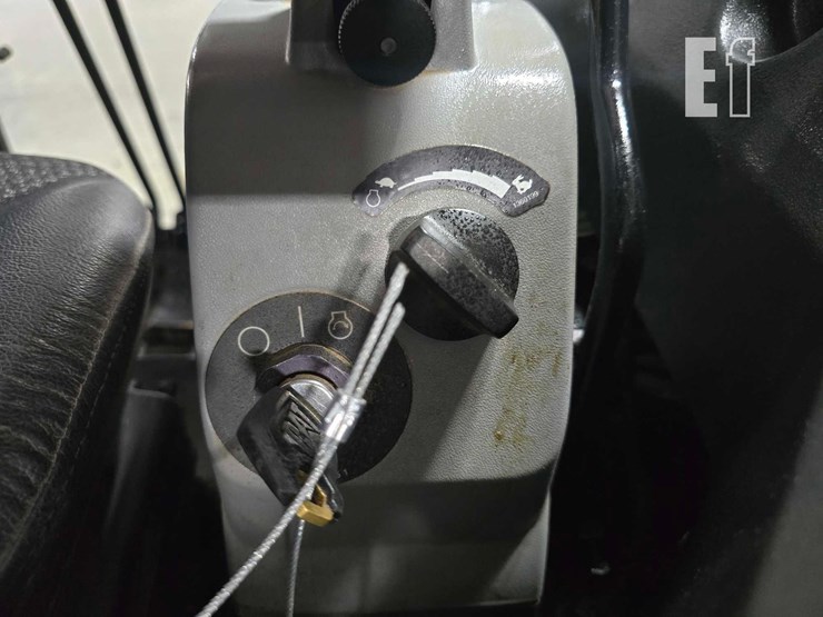 2021-caterpillar-303.5e2-cr-image-28