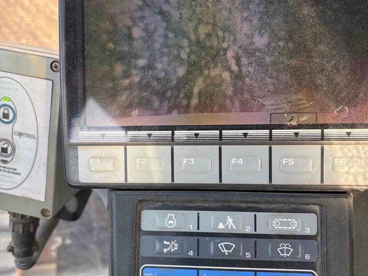 2009-komatsu-pc138-lc-image-20