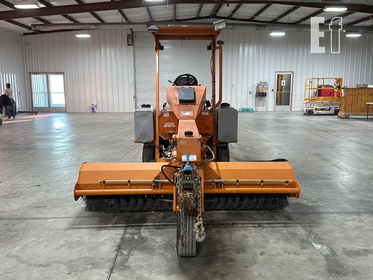 2018-broce-bw260-image-7